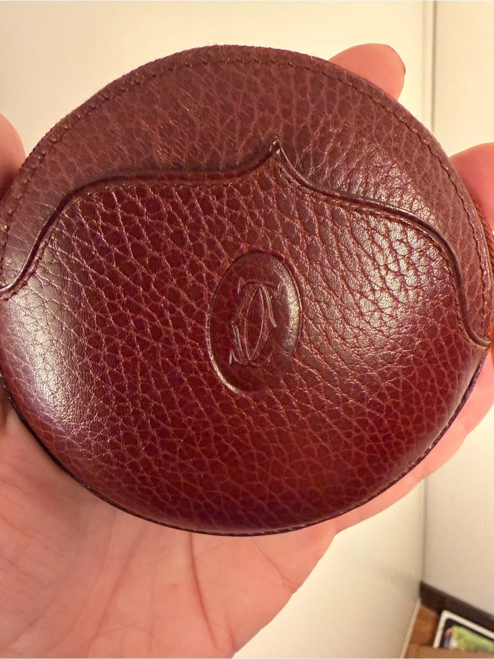 Authentic Vintage Cartier Must de Cartier Burgundy Leather Round Coin Purse - Picture 4 of 6